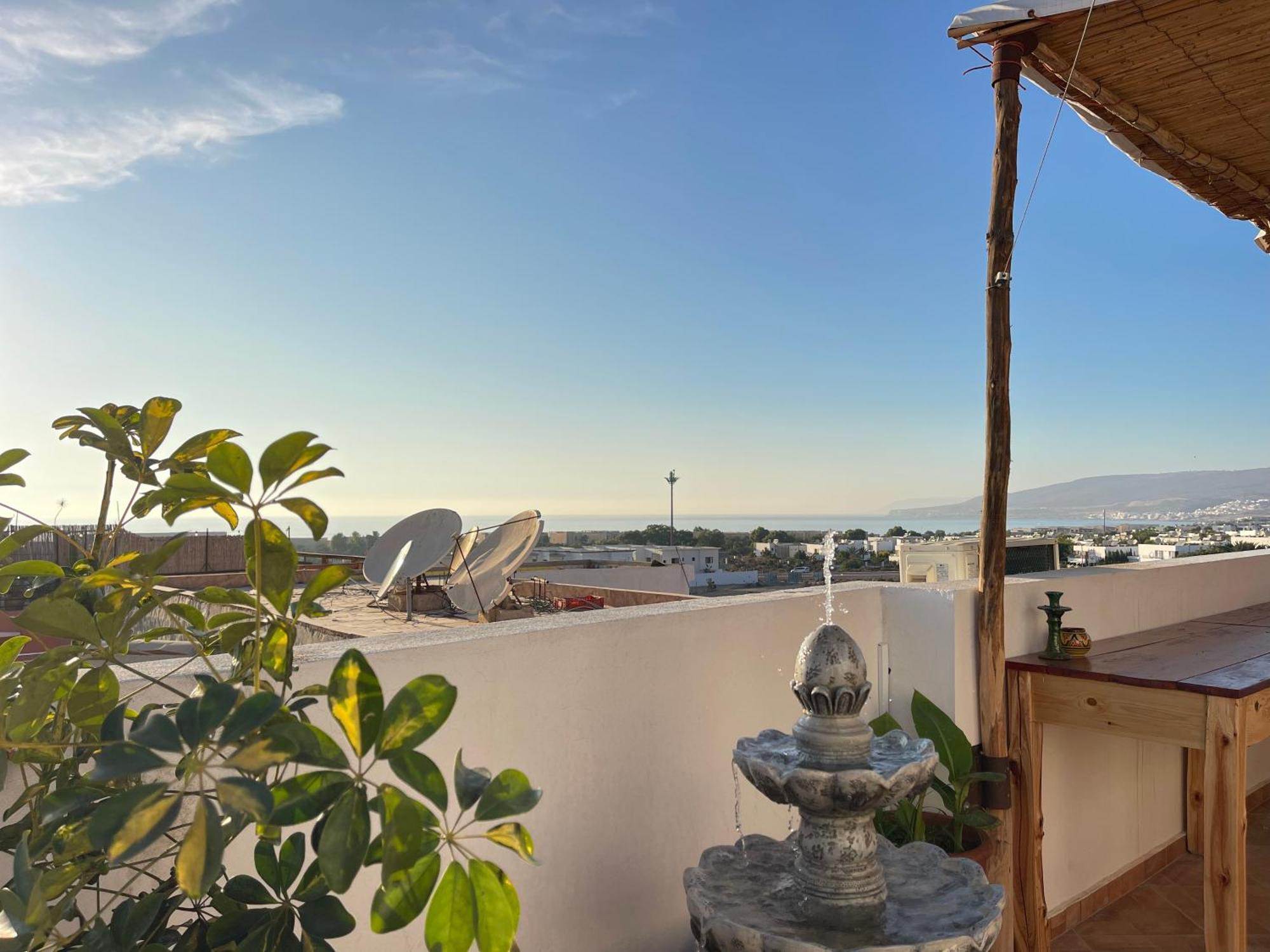 Mana Surf Experience Bed & Breakfast Tamraght Екстериор снимка